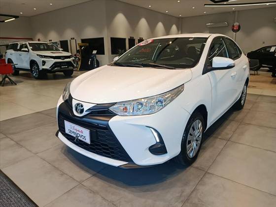 TOYOTA YARIS 1.5 16V FLEX SEDAN XL MULTIDRIVE TOYOTA YARIS 1.5 16V FLEX SEDAN XL MULTIDRIVE